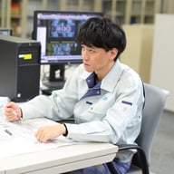 自分で考え、積極的に社内連携し、高品質の金型を設計する面白さ